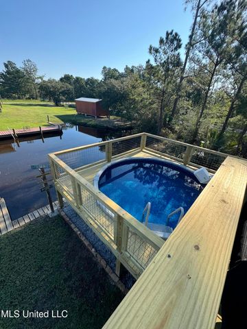 4010 Blue Jay Street, Bay Saint Louis, MS 39520