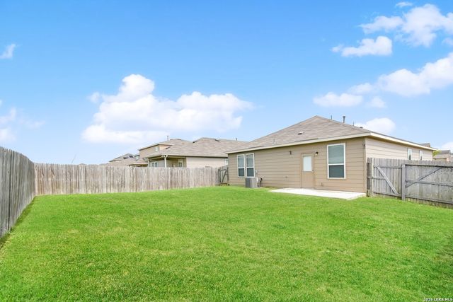 6503 Davenport Bay, Converse, TX 78109