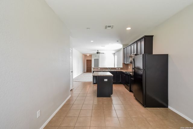 6503 Davenport Bay, Converse, TX 78109