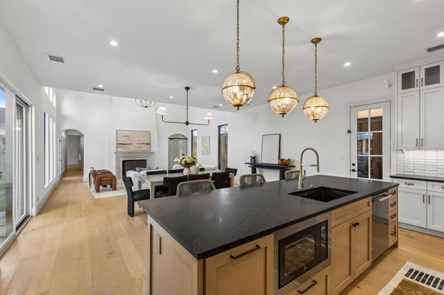 7403 Robin Road, Dallas, TX 75209