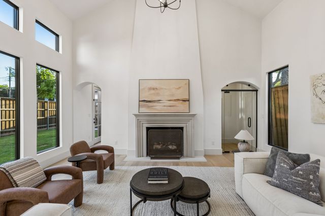 7403 Robin Road, Dallas, TX 75209