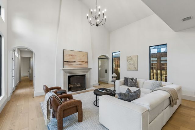 7403 Robin Road, Dallas, TX 75209