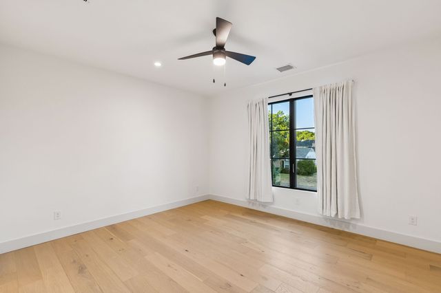7403 Robin Road, Dallas, TX 75209