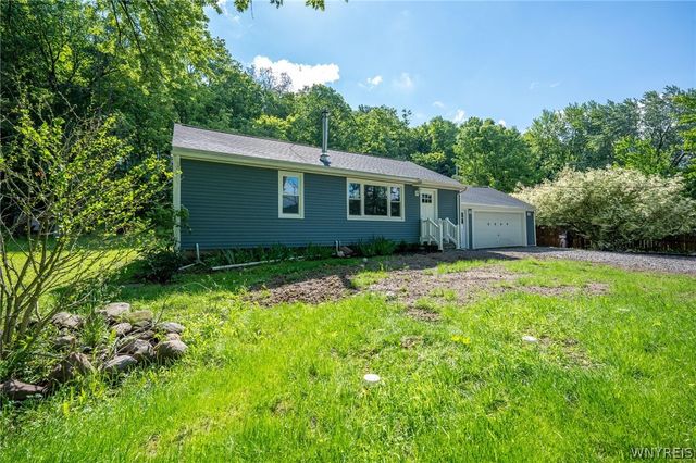 8669 Sisson Highway, Eden, NY 14057