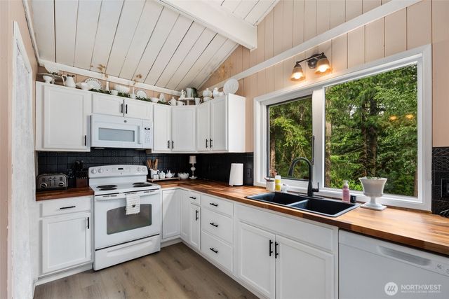 13225 139th Avenue NW, Gig Harbor, WA 98329