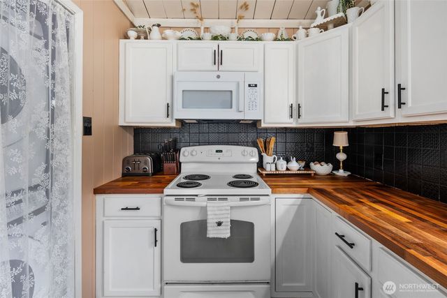13225 139th Avenue NW, Gig Harbor, WA 98329