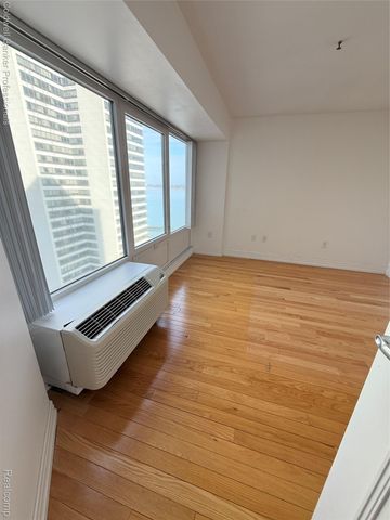 300 Riverfront Drive 14-G, Detroit, MI 48226