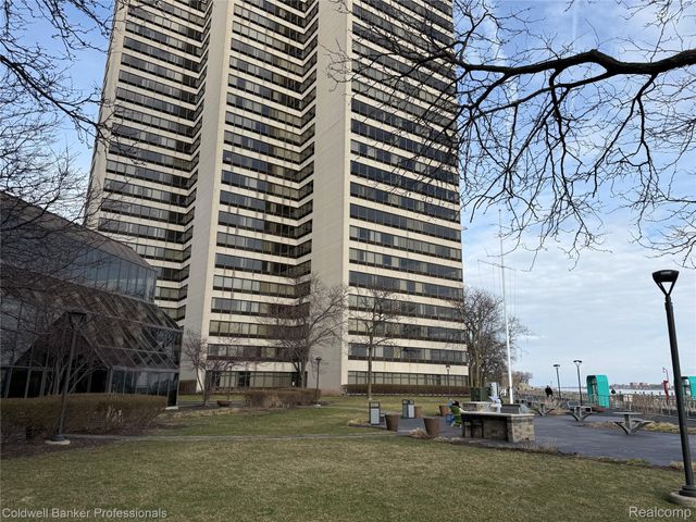 300 Riverfront Drive 14-G, Detroit, MI 48226