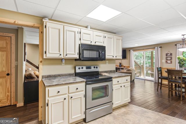 35 Laurel Ridge Drive, Ellijay, GA 30536