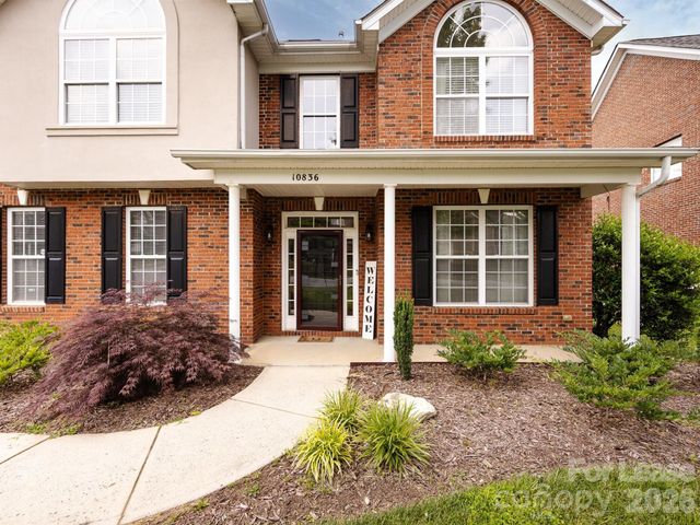 10836 Clark Street, Davidson, NC 28036