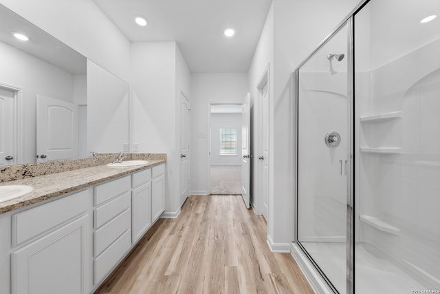 16173 Farmer, Lytle, TX 78052