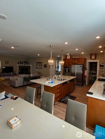 6315 122nd Street Ct E, Puyallup, WA 98373