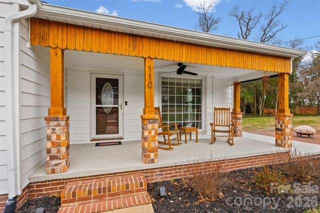 110 W Henry Street, Belmont, NC 28012