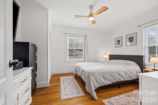 110 W Henry Street, Belmont, NC 28012