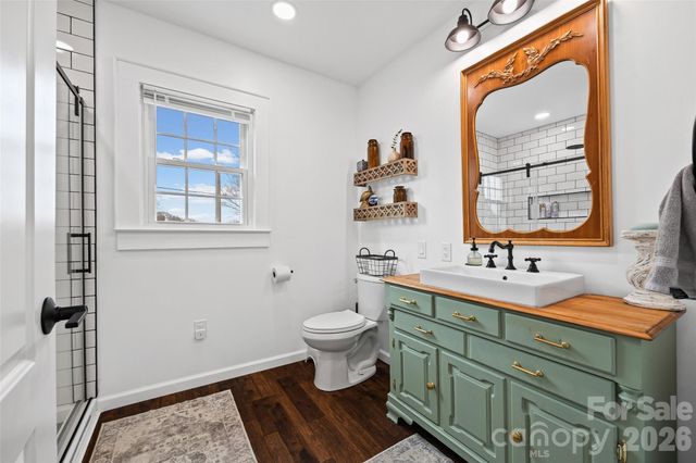 110 W Henry Street, Belmont, NC 28012