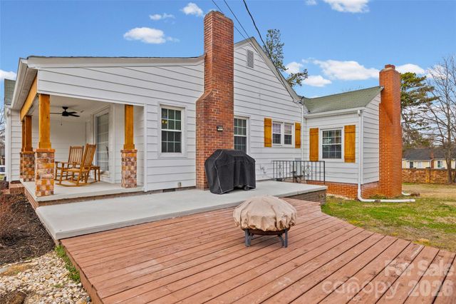 110 W Henry Street, Belmont, NC 28012