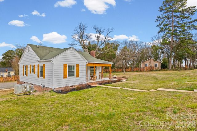 110 W Henry Street, Belmont, NC 28012