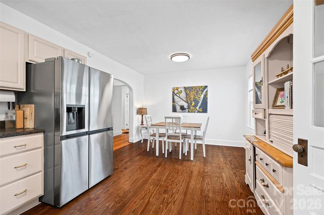 110 W Henry Street, Belmont, NC 28012