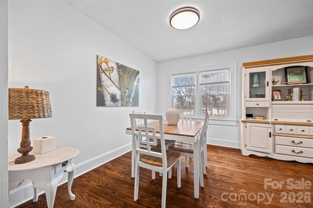 110 W Henry Street, Belmont, NC 28012