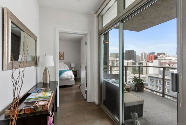 800 The Mark Ln 803, San Diego, CA 92101