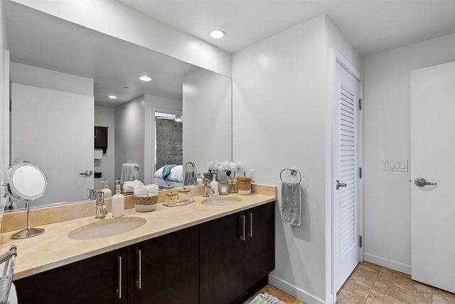 800 The Mark Ln 803, San Diego, CA 92101