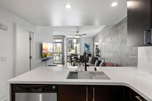 800 The Mark Ln 803, San Diego, CA 92101