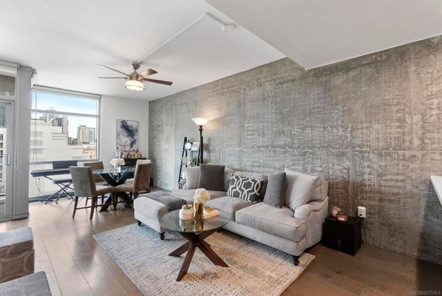 800 The Mark Ln 803, San Diego, CA 92101