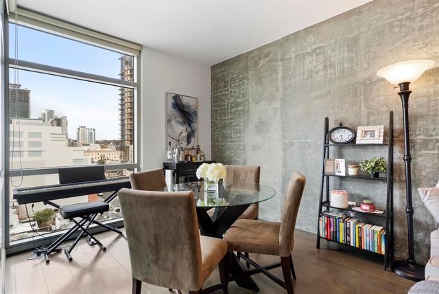 800 The Mark Ln 803, San Diego, CA 92101