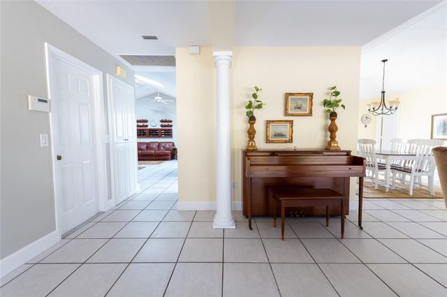 1036 Orchid Oak Dr, Vero Beach, FL 32963