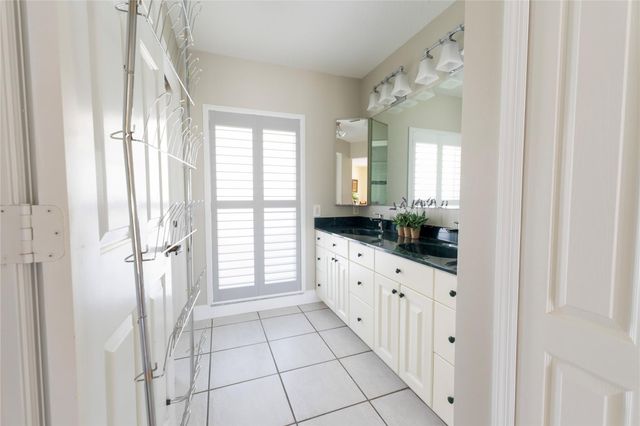 1036 Orchid Oak Dr, Vero Beach, FL 32963