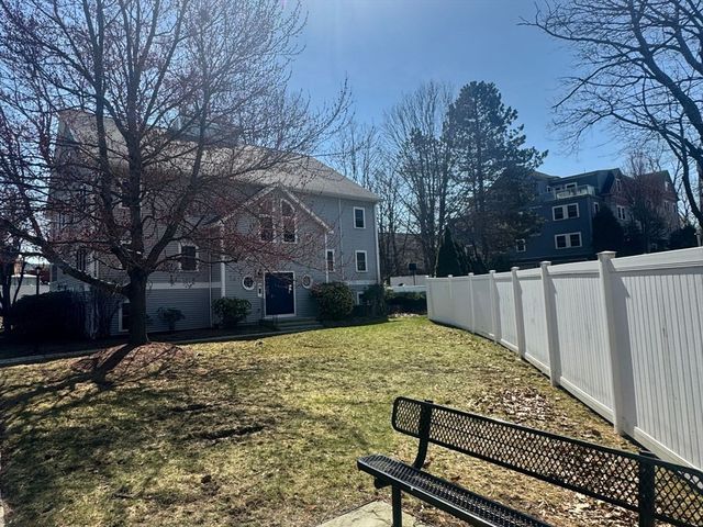 214 Florence St A, Boston, MA 02131