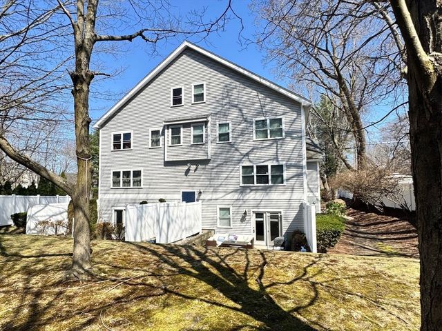 214 Florence St A, Boston, MA 02131