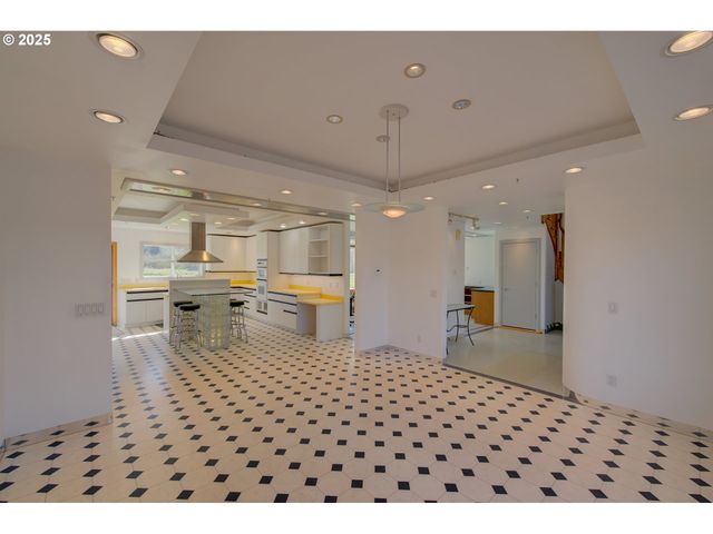 6804 CHATTAM Way, Ilwaco, WA 98624