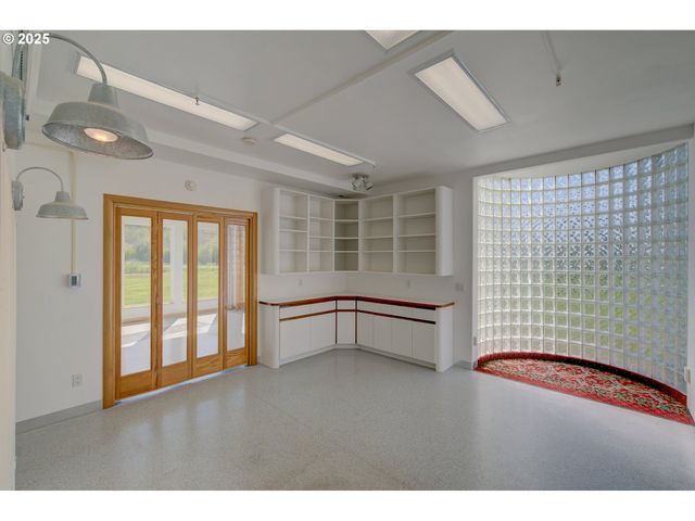 6804 CHATTAM Way, Ilwaco, WA 98624