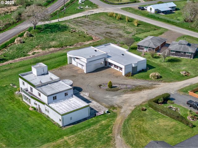 6804 CHATTAM Way, Ilwaco, WA 98624