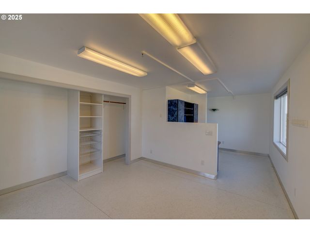 6804 CHATTAM Way, Ilwaco, WA 98624