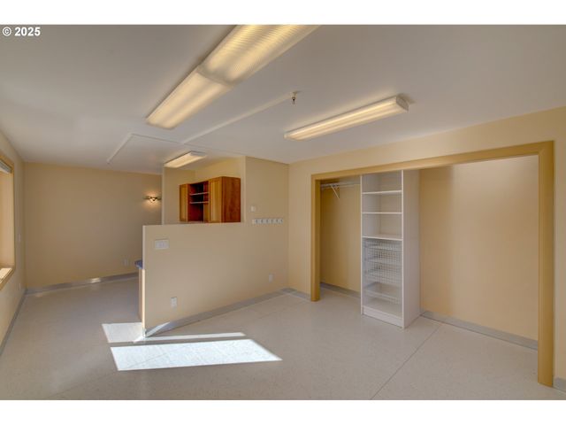 6804 CHATTAM Way, Ilwaco, WA 98624