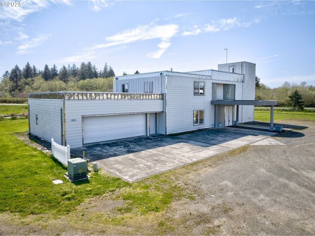 6804 CHATTAM Way, Ilwaco, WA 98624