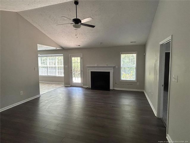 735 Fairfield Circle, Raeford, NC 28376