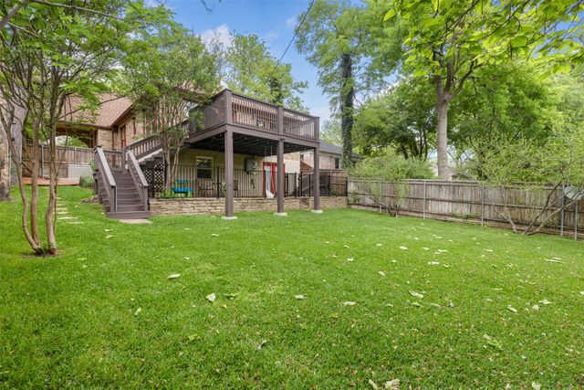 6926 Vivian Avenue, Dallas, TX 75223