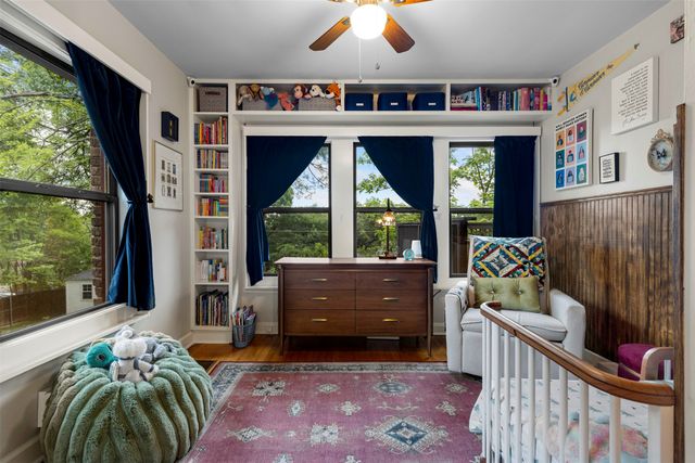 6926 Vivian Avenue, Dallas, TX 75223