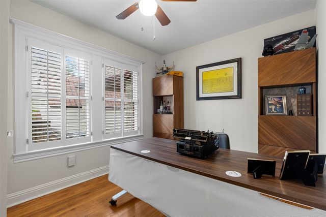 6926 Vivian Avenue, Dallas, TX 75223