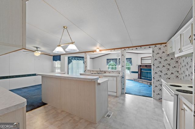 868 S Steel Bridge Road, Eatonton, GA 31024