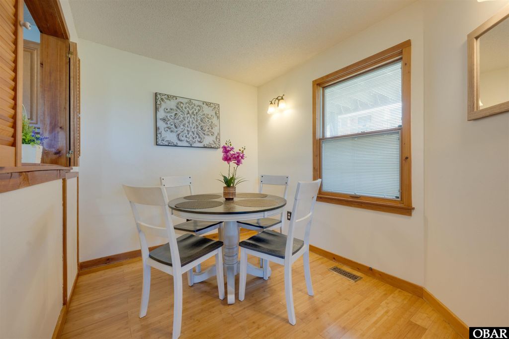 Image 6 of property listing at 2009 Wrightsville Blvd Unit 4-B, Kill Devil Hills, NC 27948