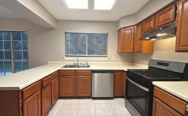 14302 Arborcrest Street, Houston, TX 77062