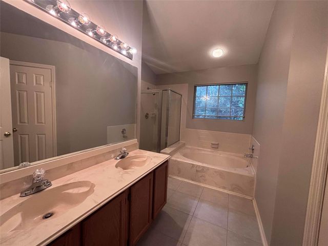 14302 Arborcrest Street, Houston, TX 77062