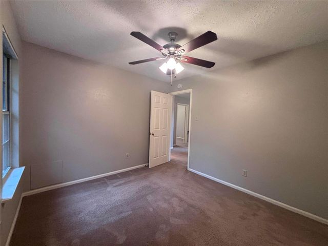 14302 Arborcrest Street, Houston, TX 77062