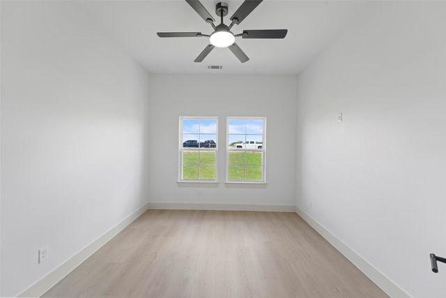 1054 Dixie Estates Way, Whitesboro, TX 76273
