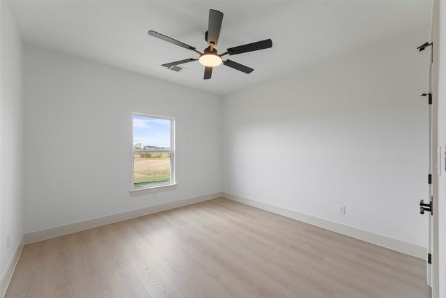 1054 Dixie Estates Way, Whitesboro, TX 76273