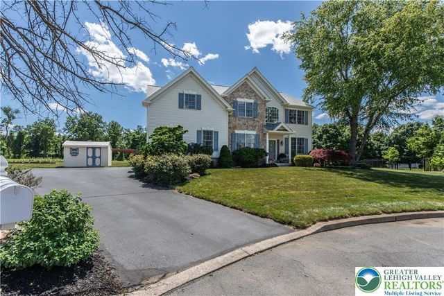 5110 Adriana Court, Upper Saucon Twp, PA 18034